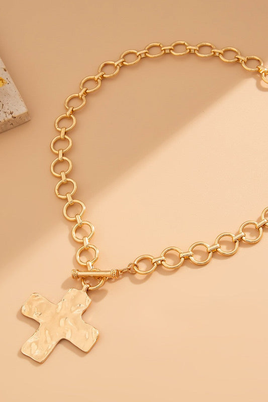 Noble Hammered Toggle Necklace