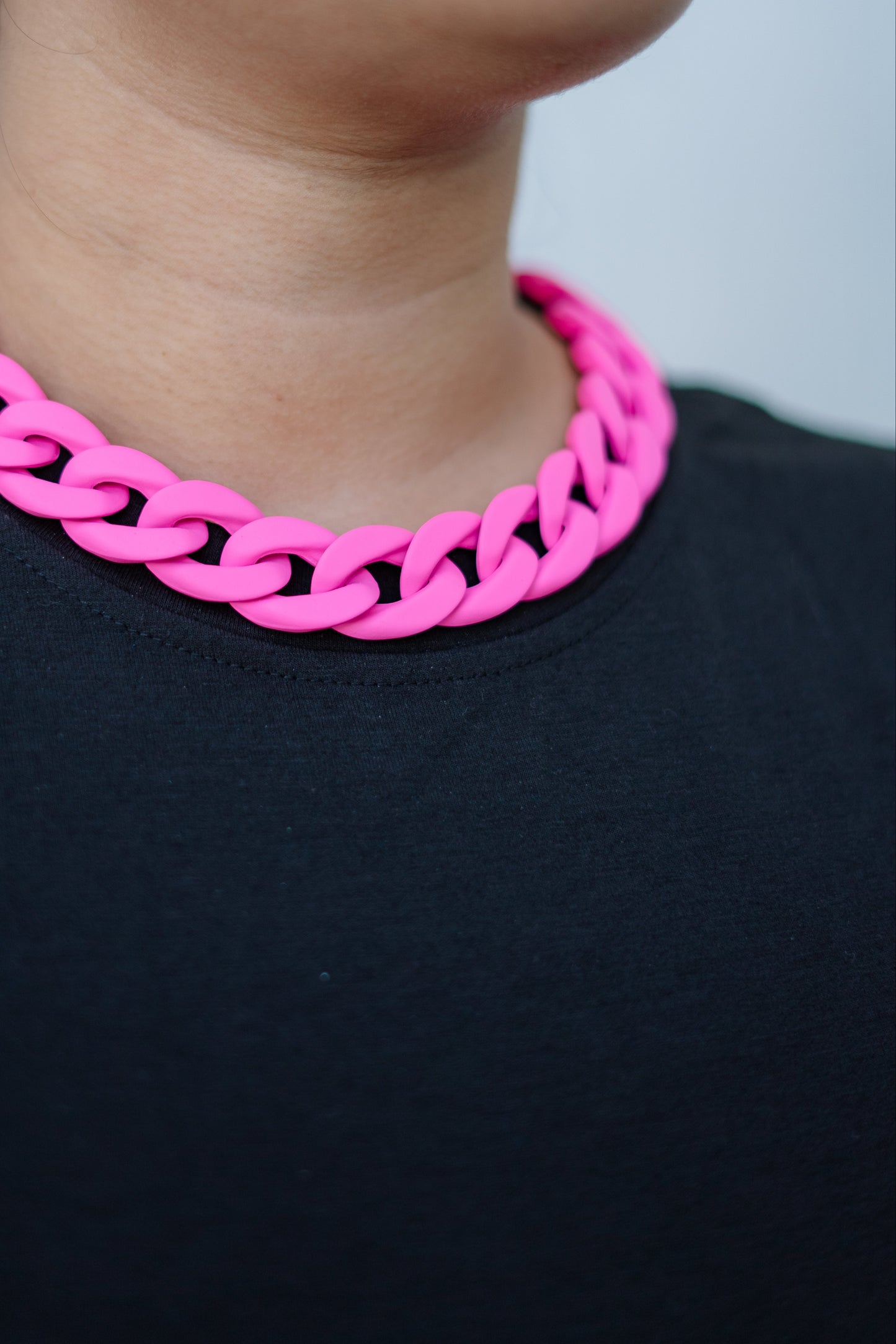 Vivid Links Necklace