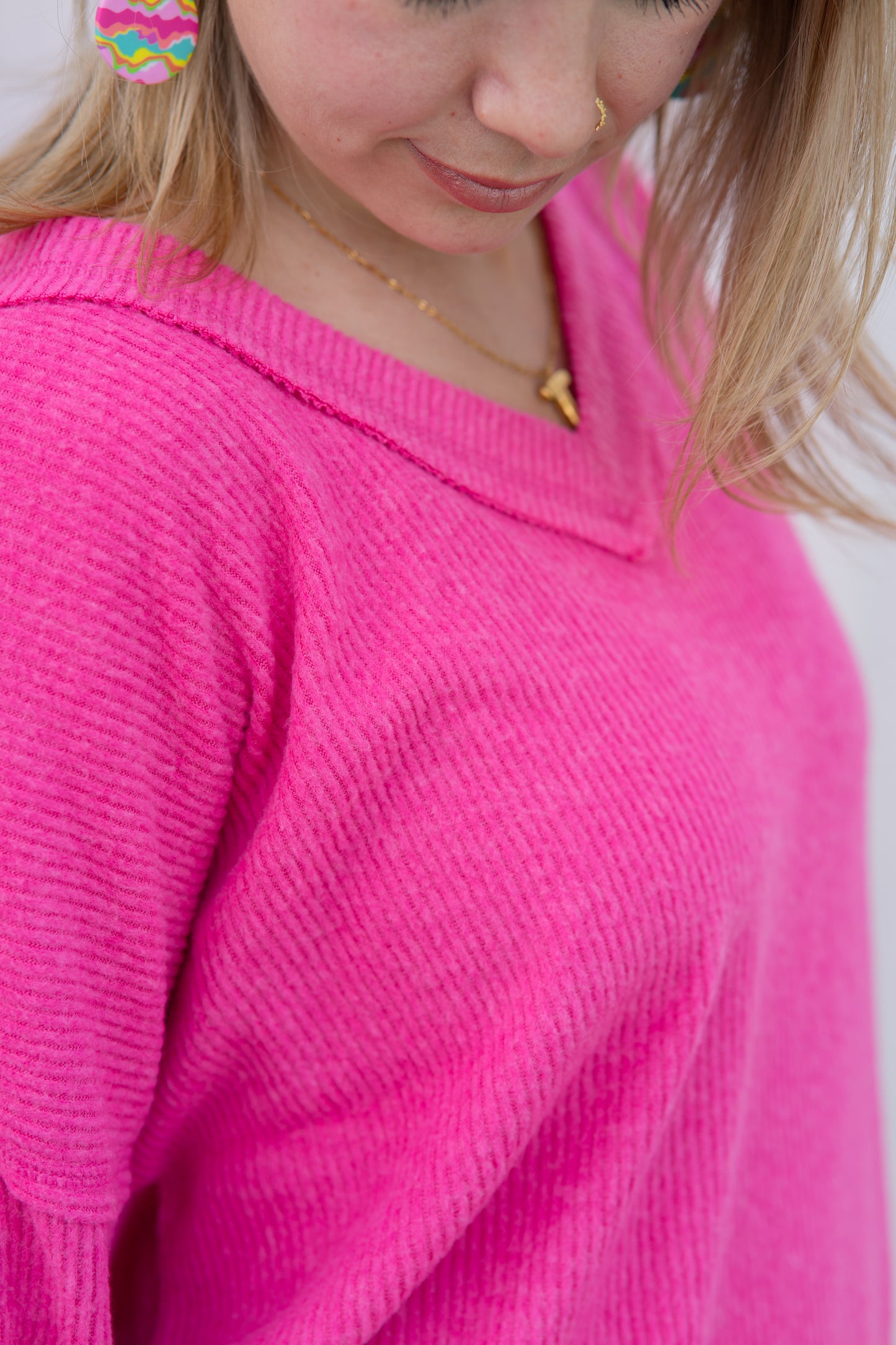 Vibrant V-Neck - Berry