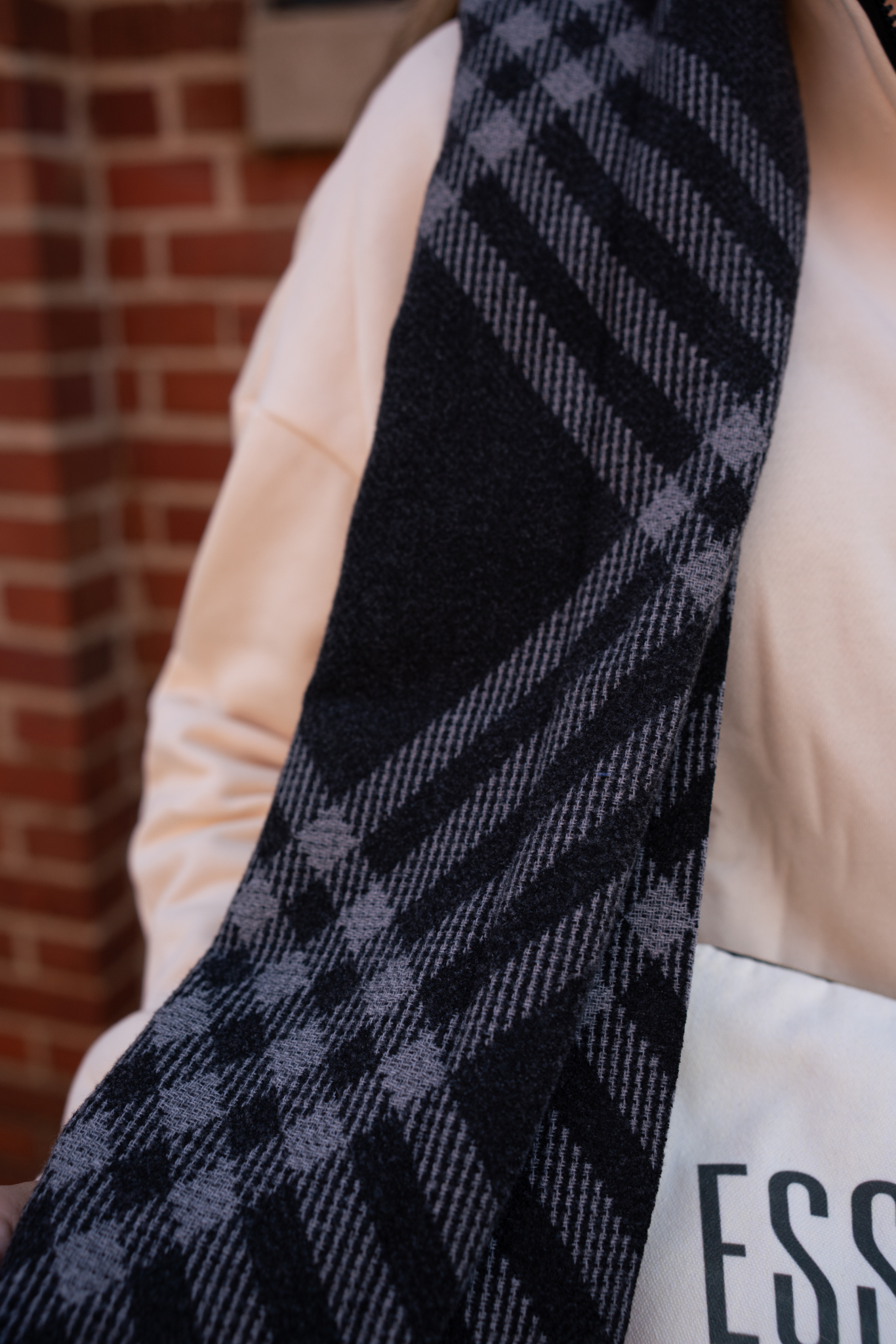 Mad For Plaid Scarf - Black