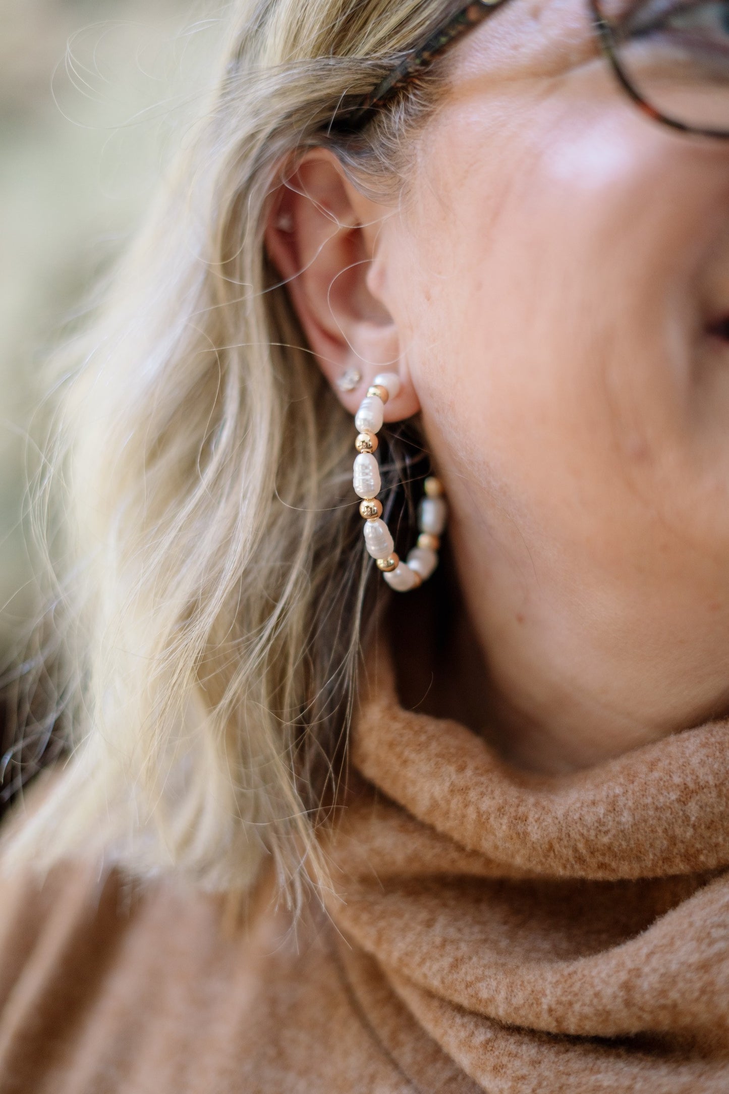 Pearla & Gold Hoop Earrings