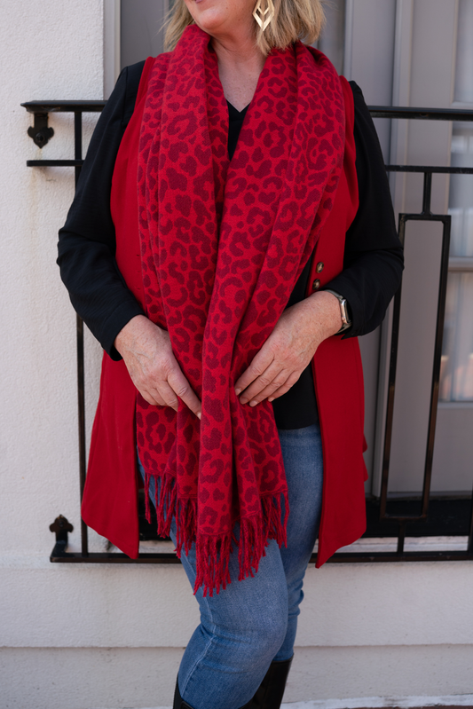 Lovely In Leopard Scarf - Red